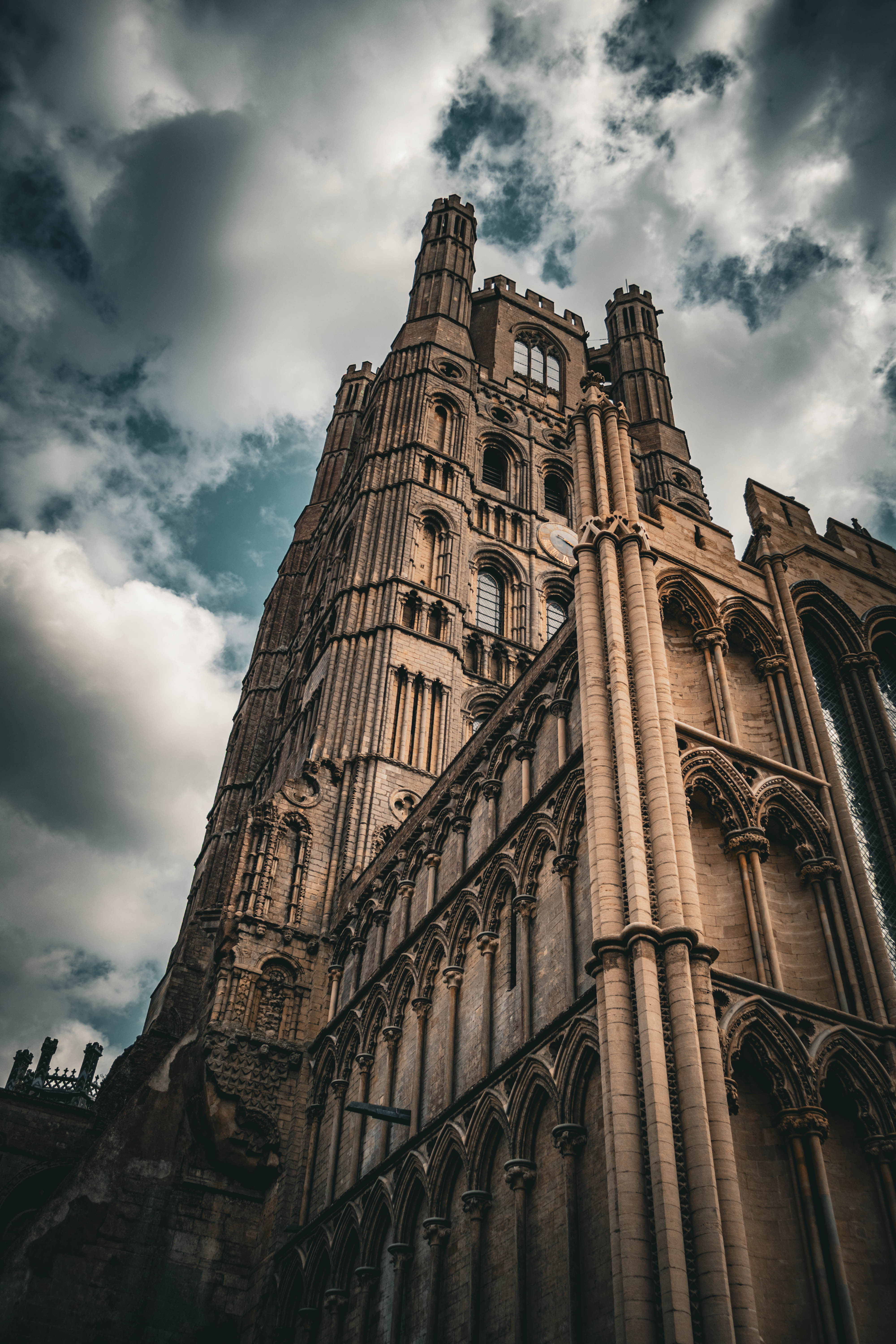 Ely_Cathedral_Stormy